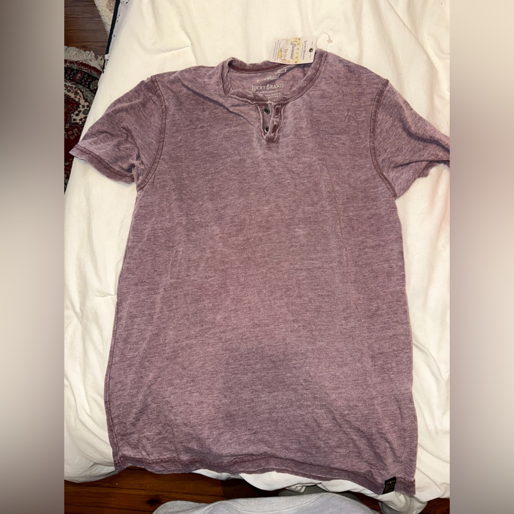 Lucky Brand tshirt